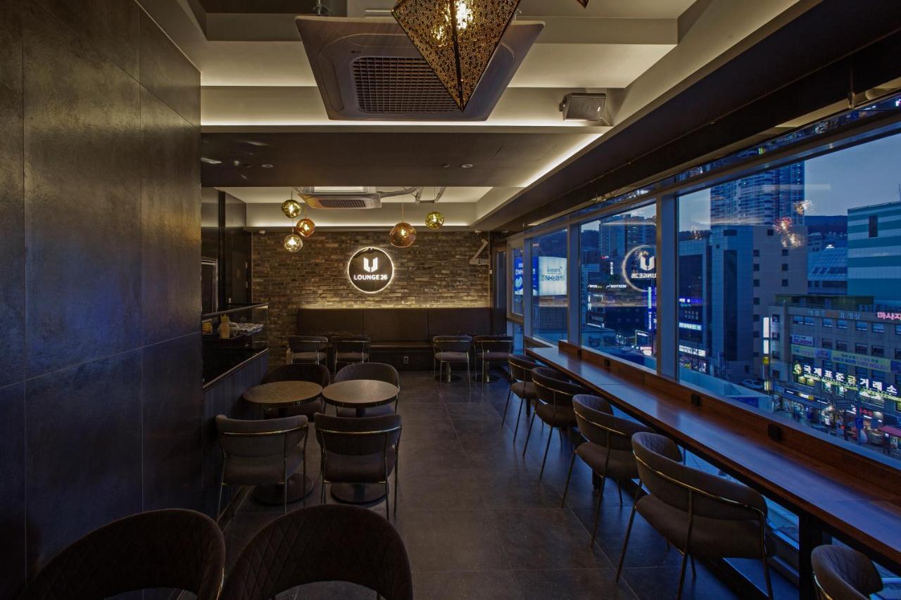 Busan Lounge 26 Hotel Bagian luar foto