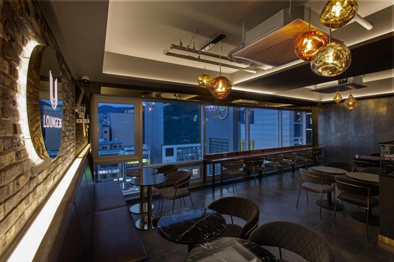 Busan Lounge 26 Hotel Bagian luar foto